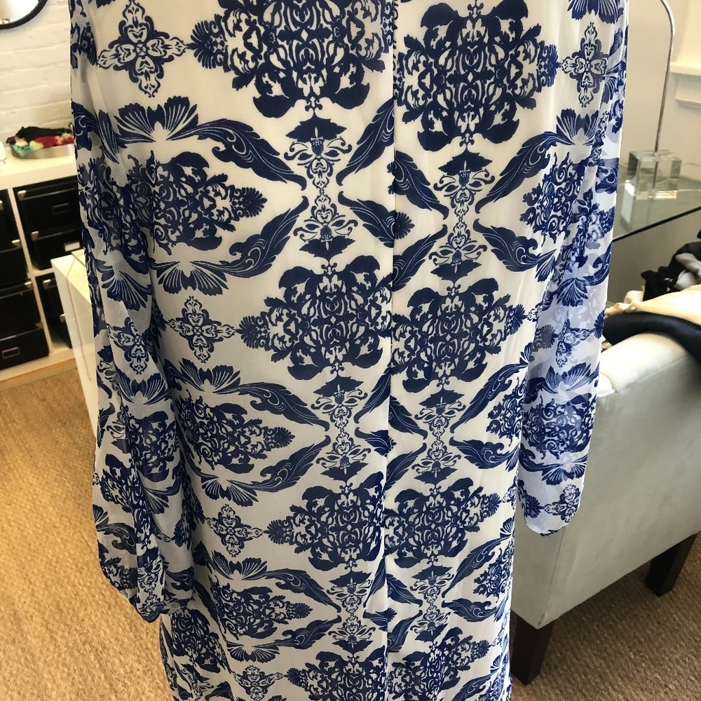 Brigitte Bailey Blue White Damask Print Shift Dress Size Small Grandmillennial - Picture 4 of 4